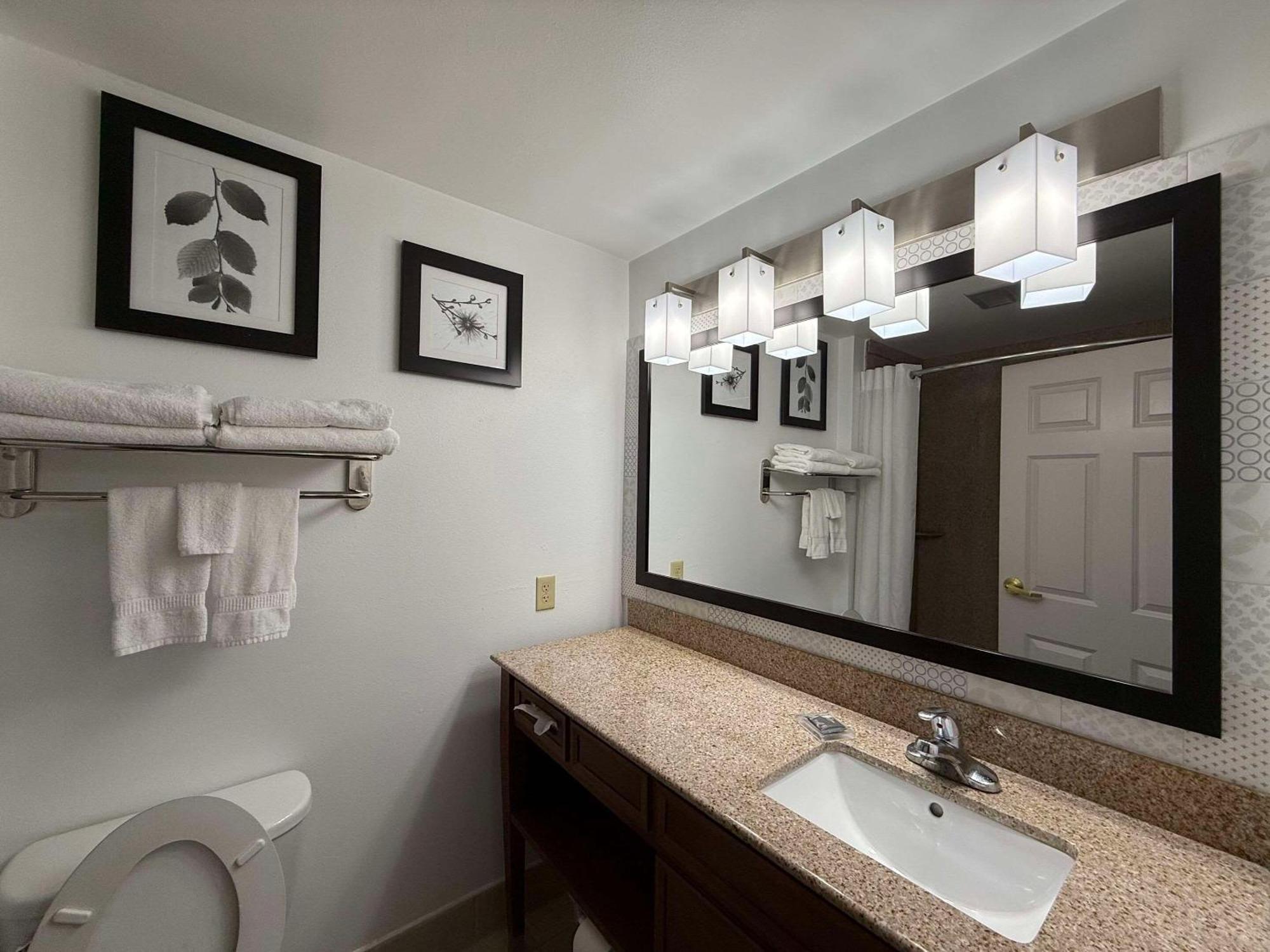 Country Inn & Suites By Radisson, Harrisburg - Hershey West, Pa Экстерьер фото